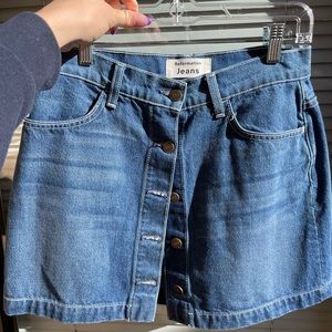 Reformation skirt size four